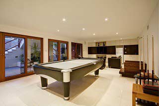 trained pool table movers in phoenix 